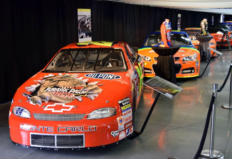 jeff gordon t rex car diecast