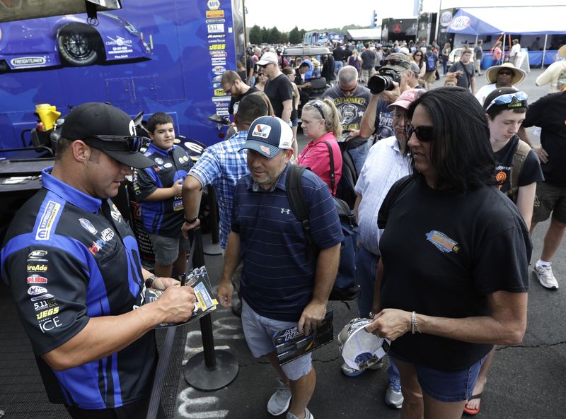 From autographs in the pits to a first responders' parade, jet cars and a Sunday track walk, there's no shortage of fun for fans at this year's NHRA Carolina Nationals at zMAX Dragway.