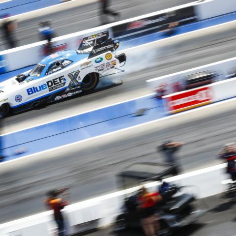 Sixteen-time NHRA World Champion John Force earned his first No. 1 Funny Car qualifier of the year and the 164th of his career on Saturday during the Circle K NHRA Four-Wide Nationals at zMAX Dragway.