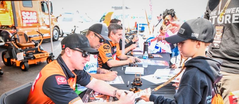 Autograph sessions give fans the chance to meet their favorite NHRA drivers up close, grab signatures, snap selfies and experience NHRA drag racing up close like never before.