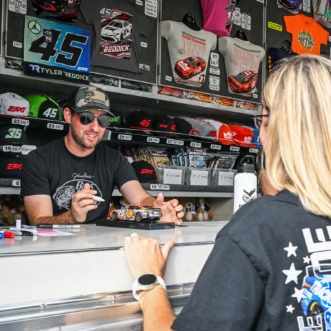 From driver autograph sessions and appearances in the Fan Zone to a Tyler Hubbard pre-race concert in the infield, there’s no shortage of fun for fans this weekend during the Bank of America 400 NASCAR Chase showdown at Charlotte Motor Speedway.