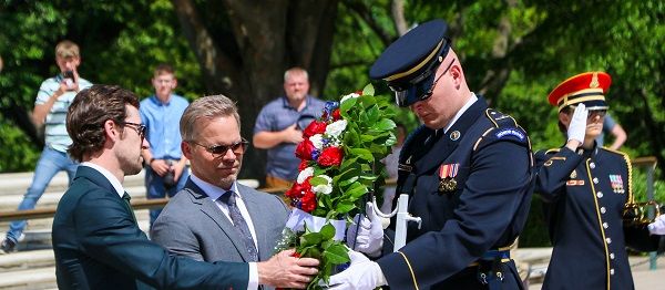 Defending Coca-Cola 600 winner Ryan Blaney (left) and Speedway Motorsports President and CEO Marcus Smith (right) lay a wreath at The Tomb of the Unknown Soldier during a Mission 600 visit on Wednesday, May 1, 2024.