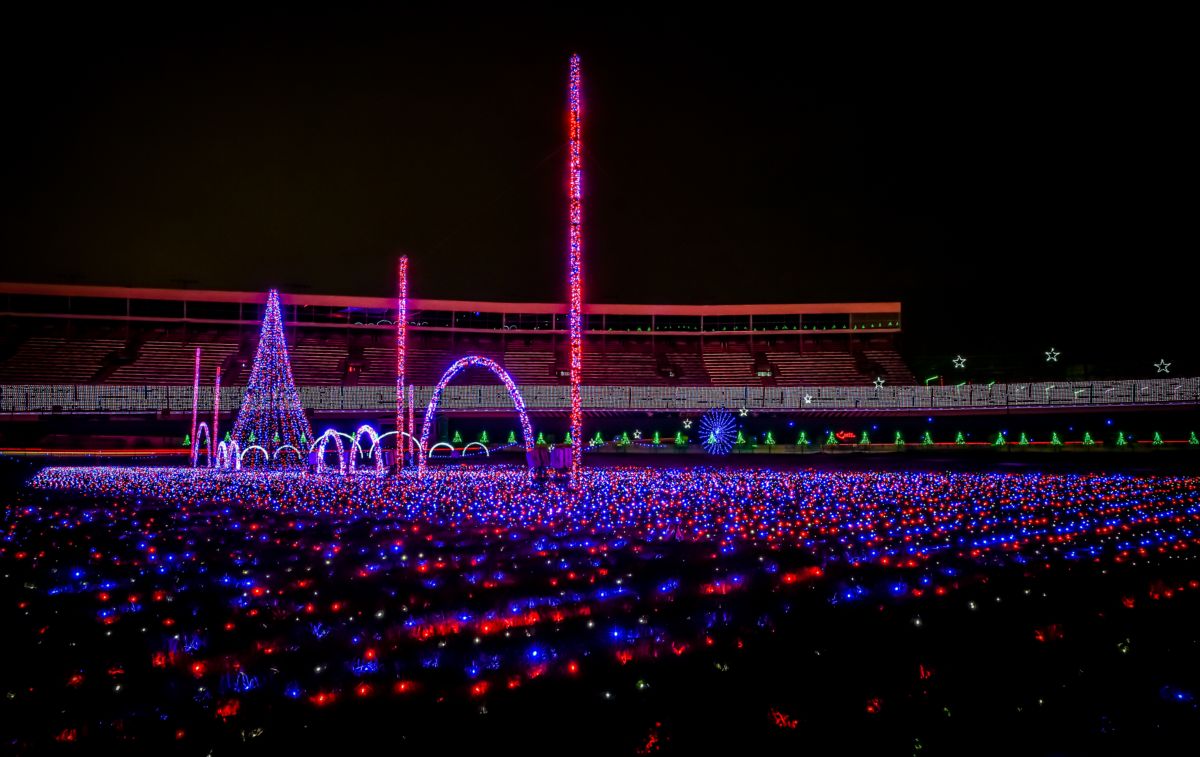 Monday Minute What’s New and Different This Week At Speedway Christmas presented by Atrium