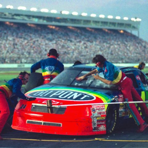Jeff Gordon hits pit road during the 1994 Coca-Cola 600 at Charlotte Motor Speedway, where crew member Shawn Parker played a key role in the two-tire pit stop that helped deliver Gordon’s first NASCAR Cup Series win.