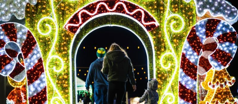 From the 4-mile drive-through course to the 1,000-foot walking trail, Speedway Christmas presented by Atrium Health surrounds guests with holiday magic at every turn.