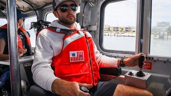 Chase Coast Guard Mission 600 Thumbnail